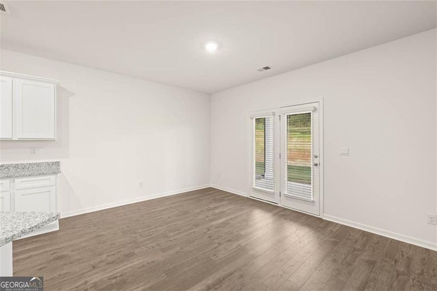 Spacious, unfurnished interior of a new home in , Buckhead (Image 31).