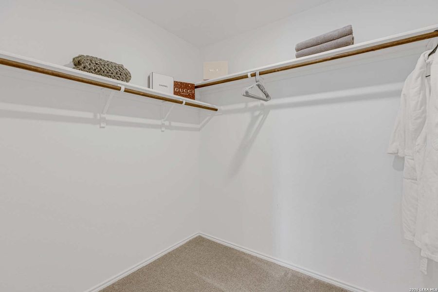 Image 33 of a home in Mission del Lago.