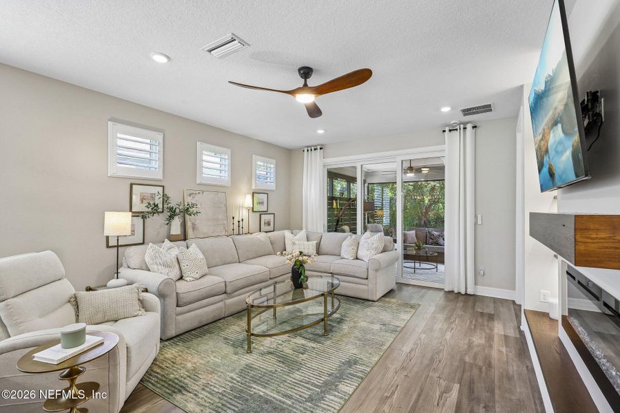 Furnished interior view inside a new home in Del Webb Nocatee, Ponte Vedra (Image 8).