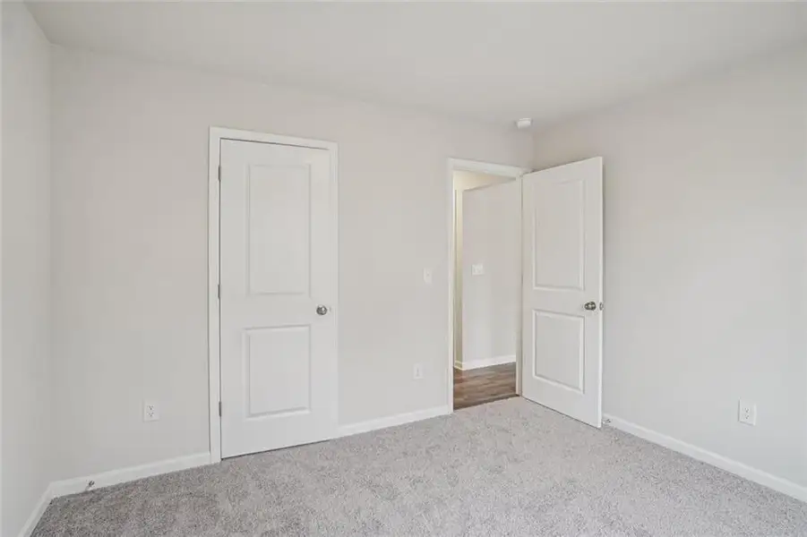 Spacious, unfurnished interior of a new home in Liberty Pointe, Villa Rica (Image 18).