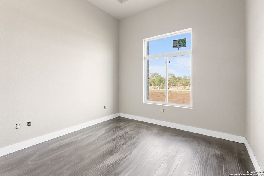 Spacious, unfurnished interior of a new home in , Adkins (Image 14).