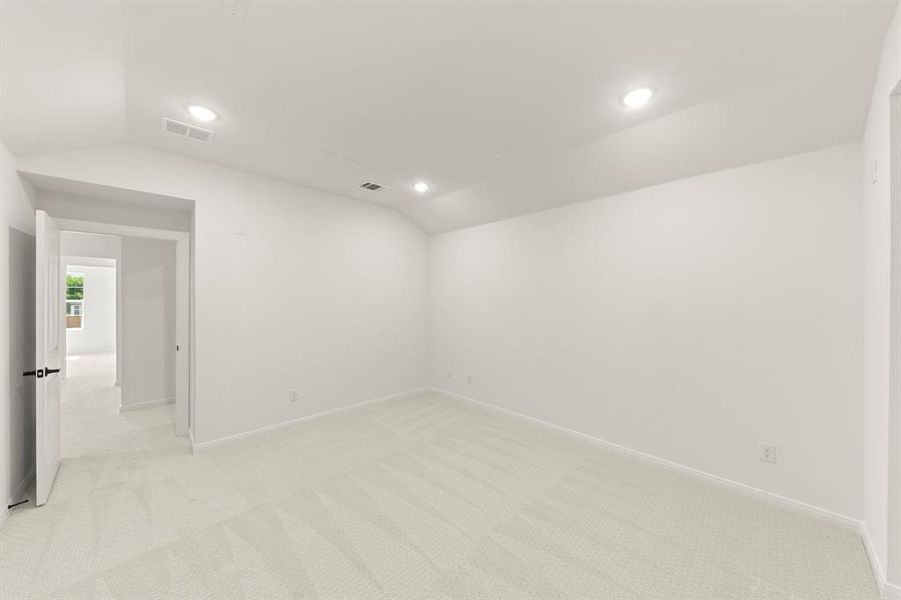 Image 14 of a home in Aster Park.