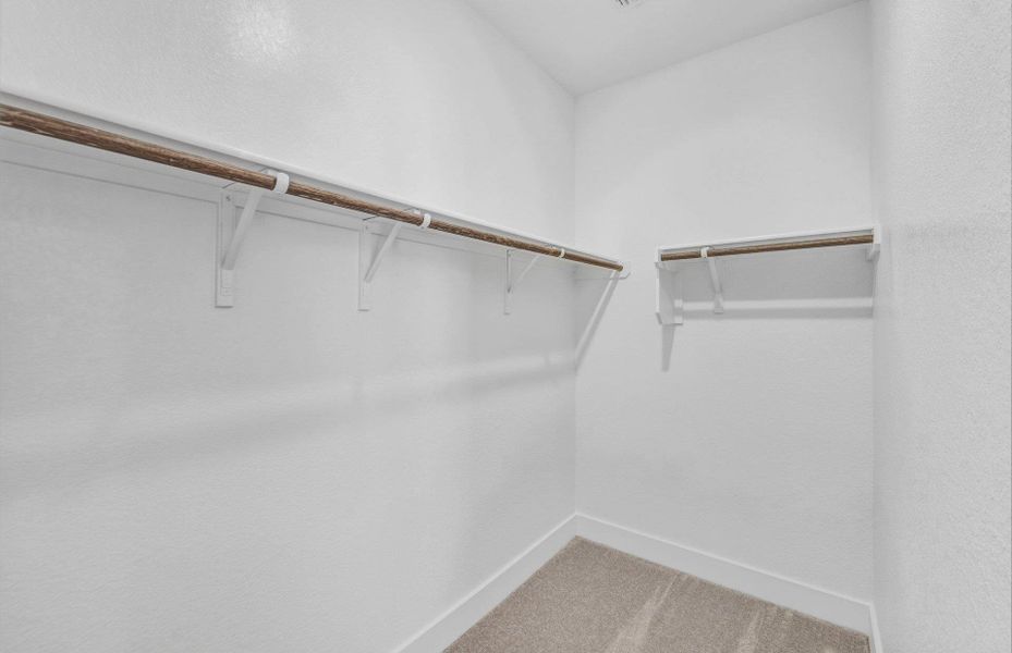 Spacious, unfurnished interior of a new home in Saddleback at Santa Rita Ranch, Liberty Hill (Image 21).