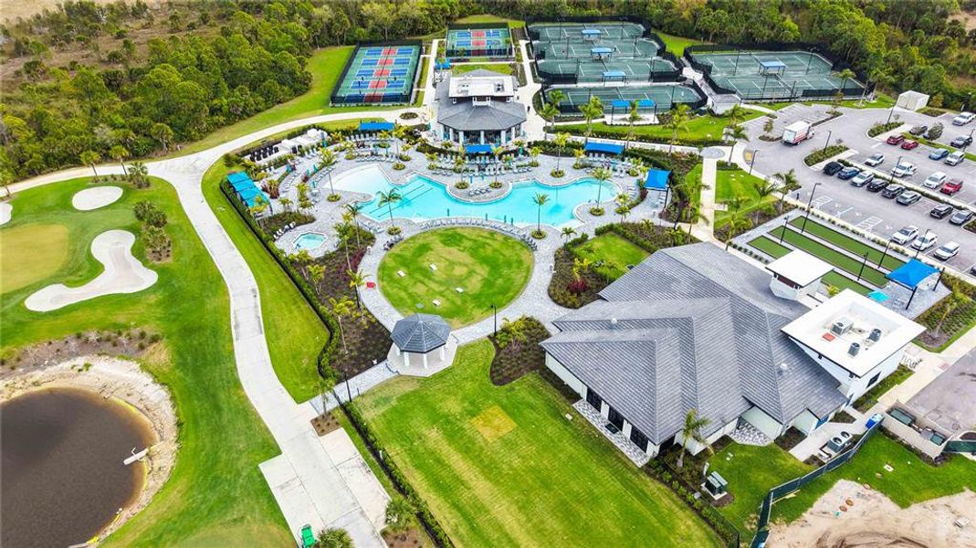 Community amenities in Wellen Park Golf & Country Club, Venice (Image 38).