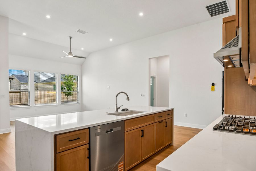 Furnished interior view inside a new home in Persimmon, Buda (Image 6).