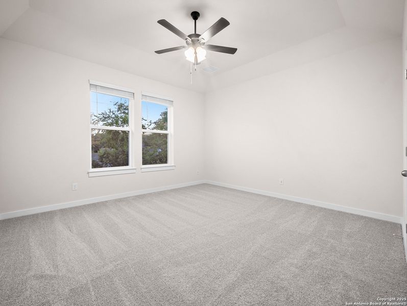 Spacious, unfurnished interior of a new home in Comanche Ridge, San Antonio (Image 10). Spacious, unfurnished interior of a new home in Comanche Ridge, San Antonio (Image 10).