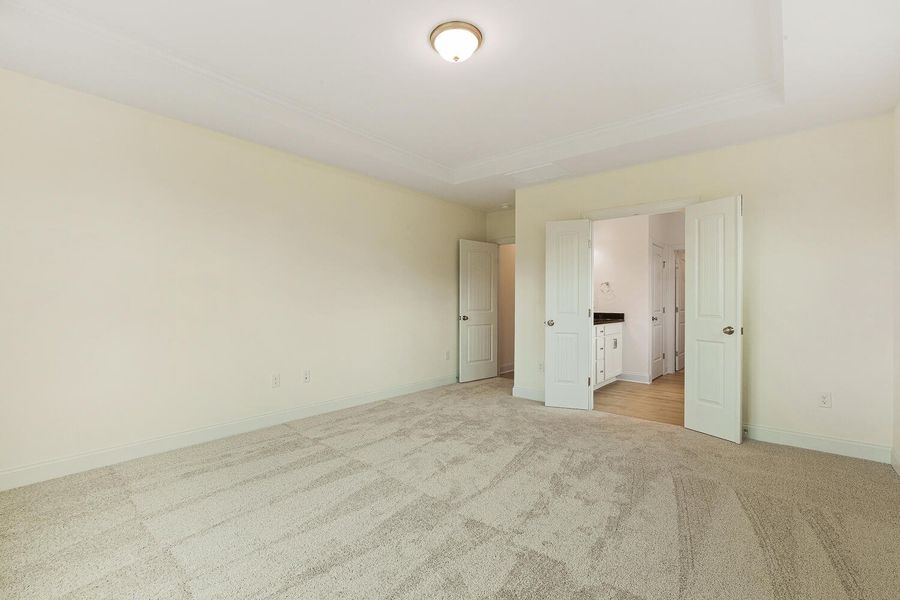 Spacious, unfurnished interior of a new home in Berea Farms, Four Oaks (Image 25).