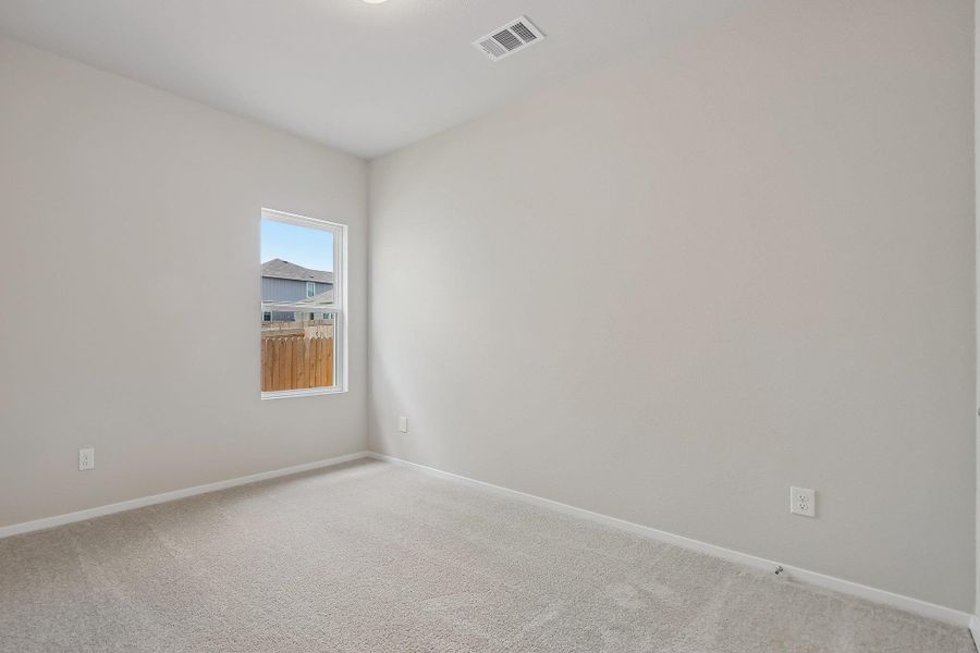 Spacious, unfurnished interior of a new home in Edgebrooke, Pflugerville (Image 14).