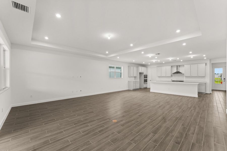 Image 14 of a home in Tradition - Telaro.