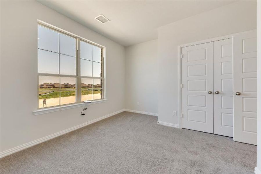 Spacious, unfurnished interior of a new home in Spiritas Ranch, Little Elm (Image 20).