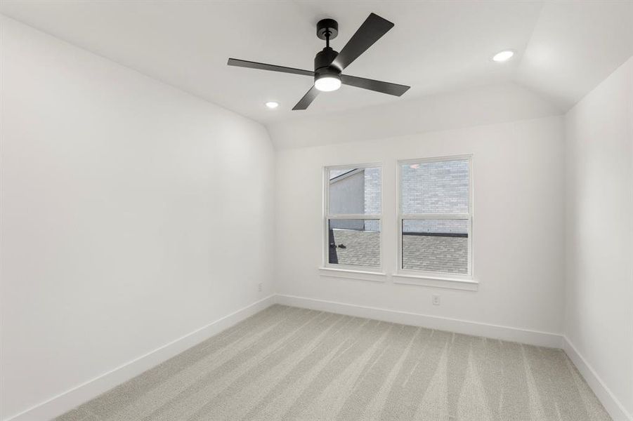 42. 591 Twilight - Bed 3