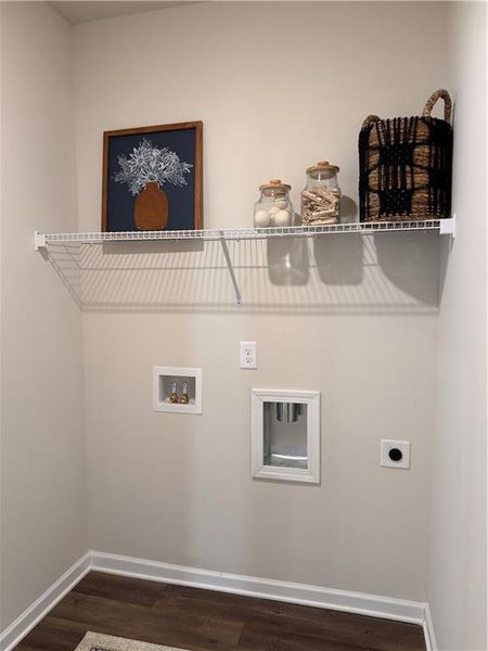 Spacious, unfurnished interior of a new home in Villages at Cedar Hill, Dallas (Image 29).