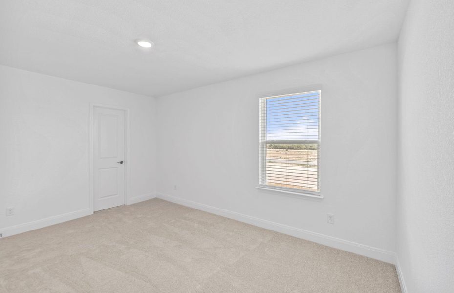 Spacious, unfurnished interior of a new home in Patterson Ranch, Georgetown (Image 44).