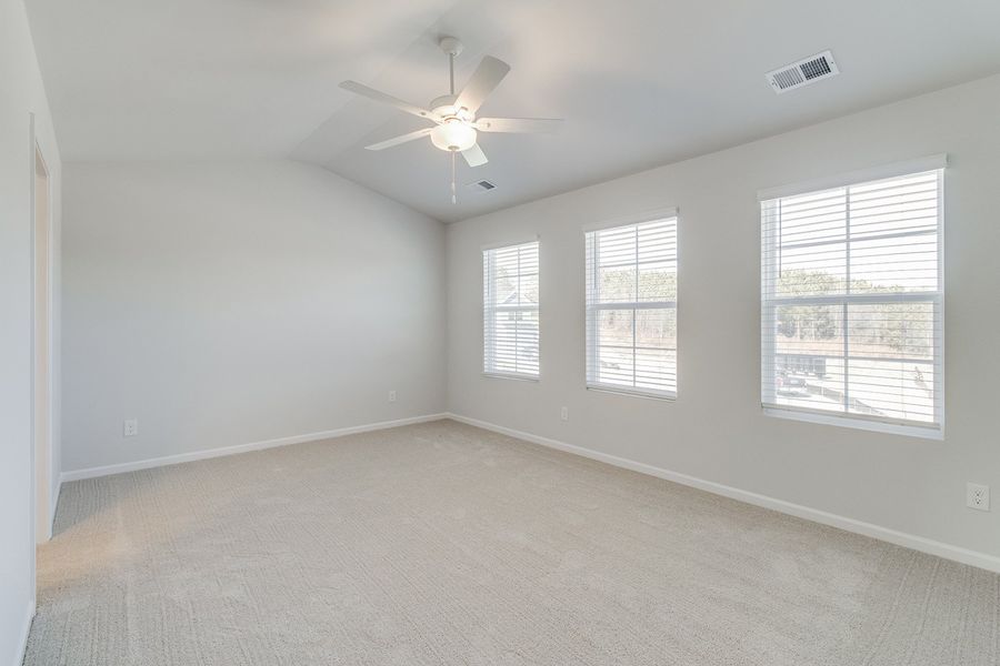 Spacious, unfurnished interior of a new home in Haynes Park, Columbia (Image 21).