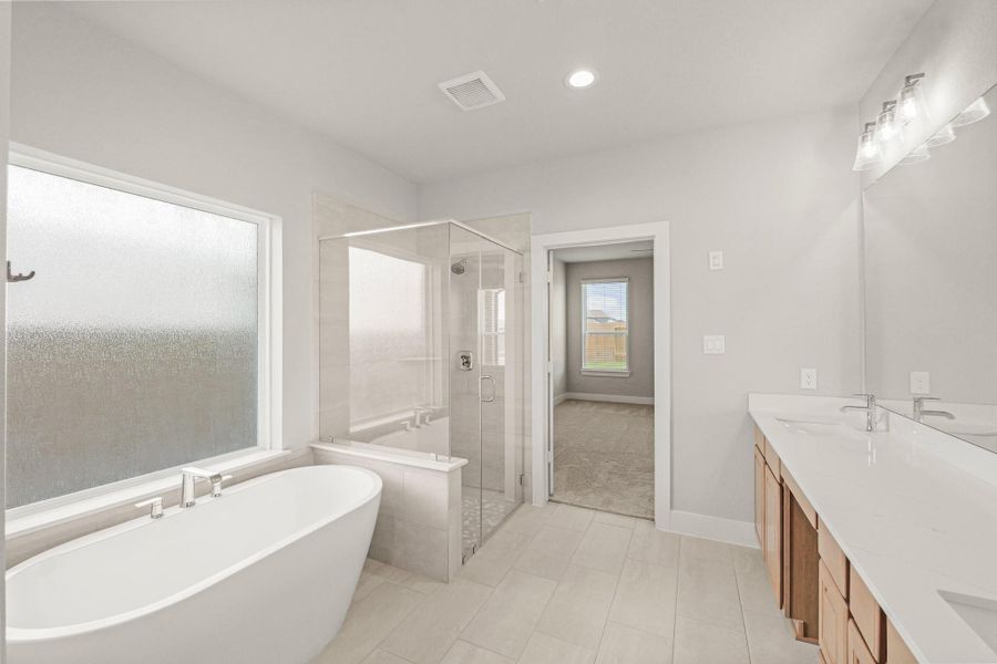 Furnished interior view inside a new home in Briarwood Crossing, Rosenberg (Image 3). Furnished interior view inside a new home in Briarwood Crossing, Rosenberg (Image 3).