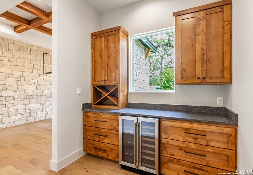 Furnished interior view inside a new home in , La Vernia (Image 37).