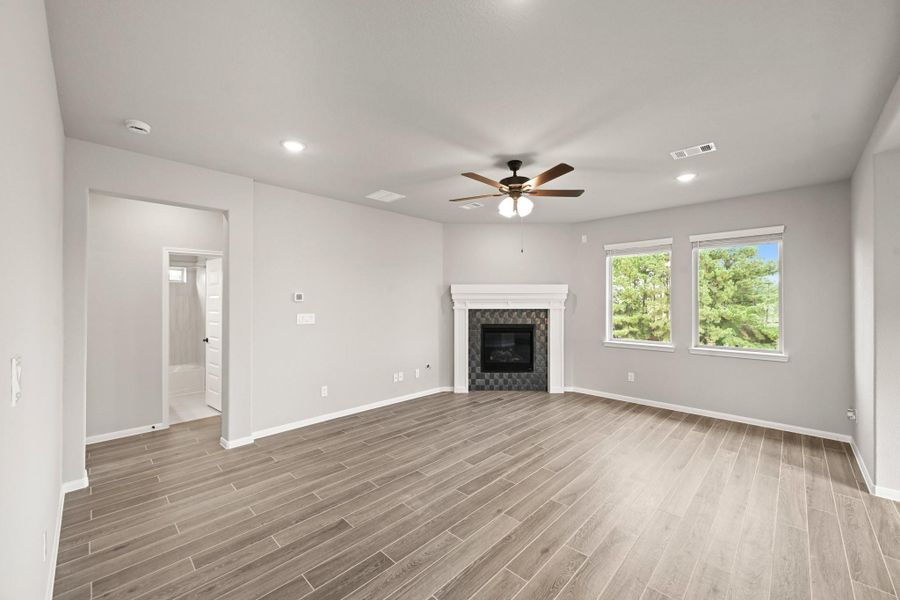 Spacious, unfurnished interior of a new home in Waterstone on Lake Conroe, Montgomery (Image 20). Spacious, unfurnished interior of a new home in Waterstone on Lake Conroe, Montgomery (Image 20).