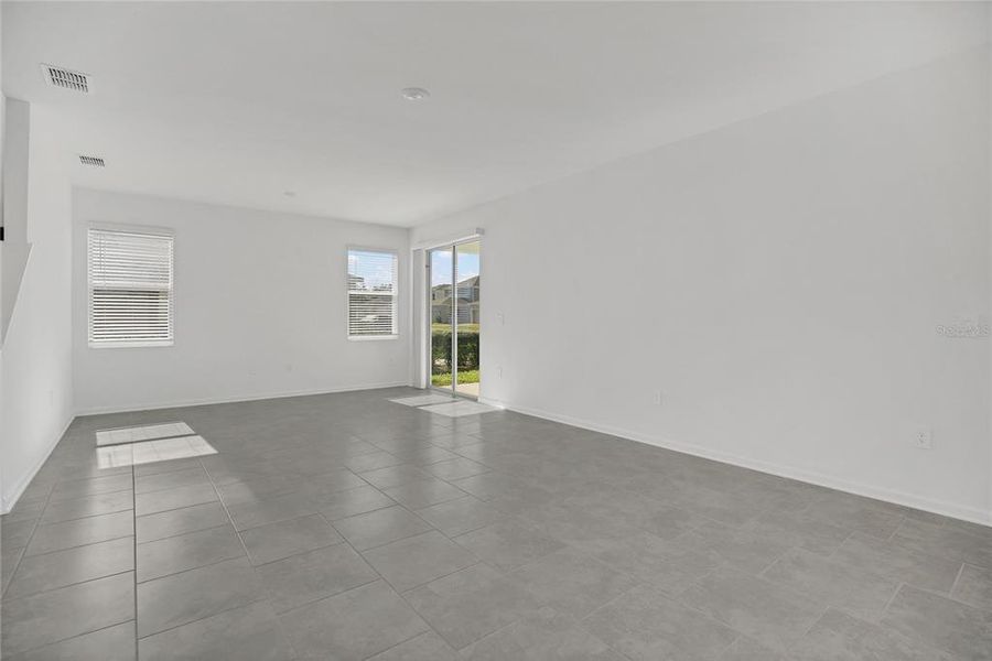 Spacious, unfurnished interior of a new home in Rhett's Ridge: Estates Alley Collection, Apopka (Image 22). Spacious, unfurnished interior of a new home in Rhett's Ridge: Estates Alley Collection, Apopka (Image 22).