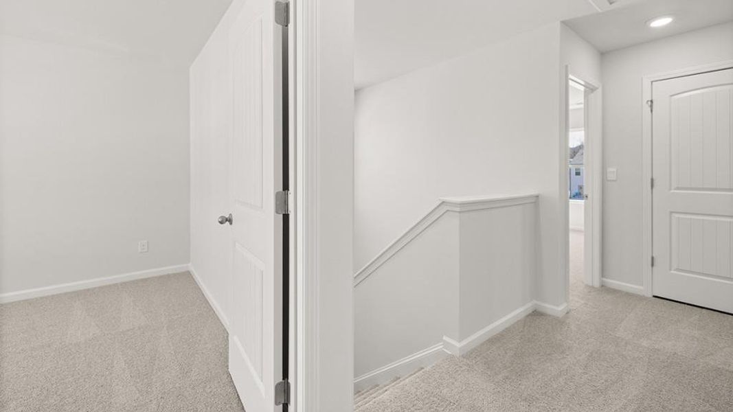 Spacious, unfurnished interior of a new home in Oaks at Cedar Grove, Fairburn (Image 21).