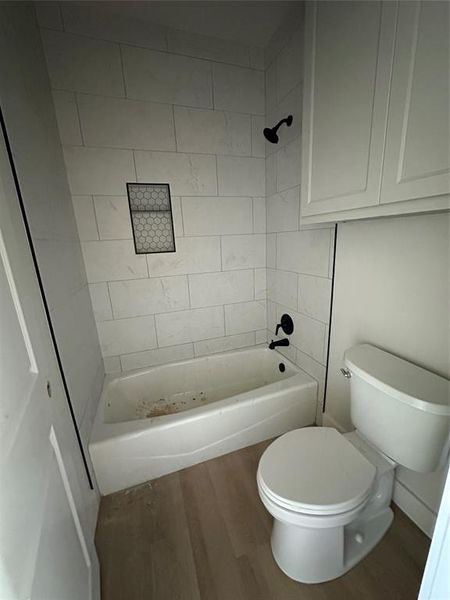 Image 32 of a home in .