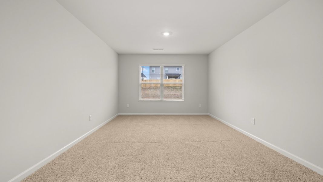 Representative unfurnished interior of a home built from the Halton by D.R. Horton in Estates at Deer Hollow, Grovetown (Image 17).