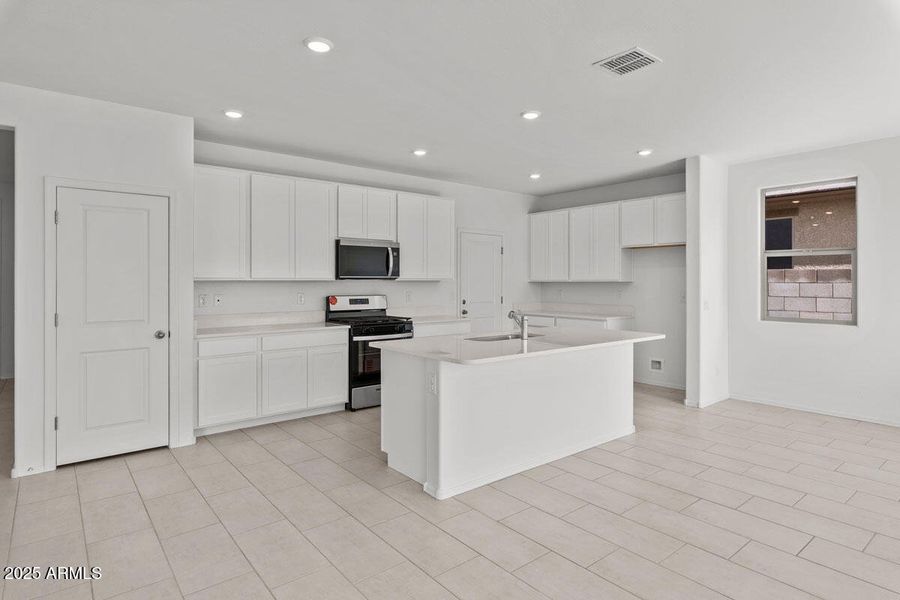 KBPHX_MIR_DesertOasis-Lot156_0250-1200 KBPHX_MIR_DesertOasis-Lot156_0250-1200