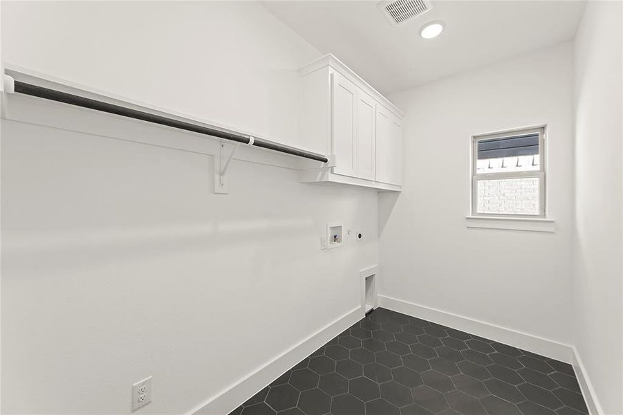 12. 8216 Caprock - Utility 12. 8216 Caprock - Utility