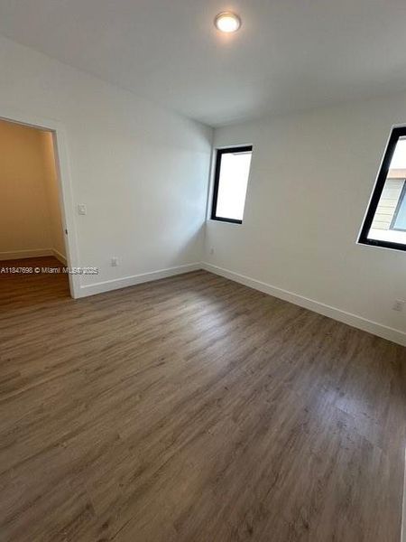 Spacious, unfurnished interior of a new home in , Dania Beach (Image 23).