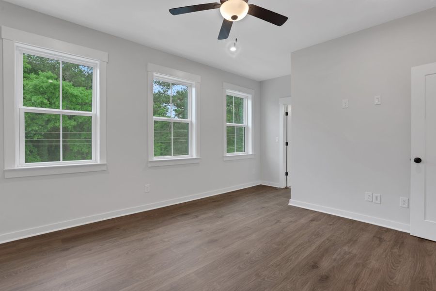 Spacious, unfurnished interior of a new home in The Groves at Myrtle, Roswell (Image 15).