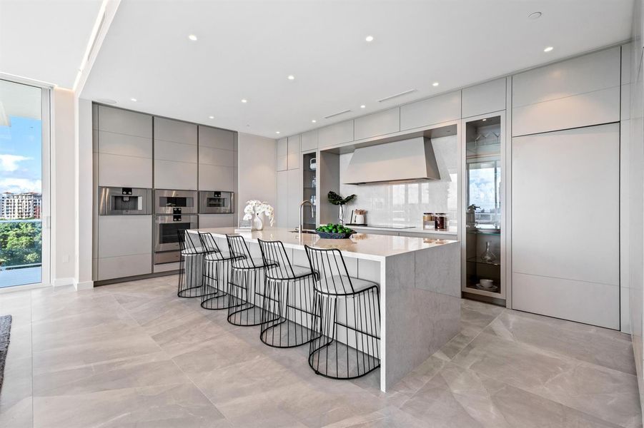KITCHEN KITCHEN