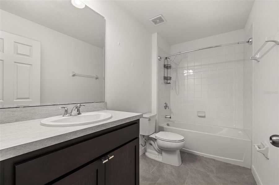 Furnished interior view inside a new home in , Davenport (Image 5).