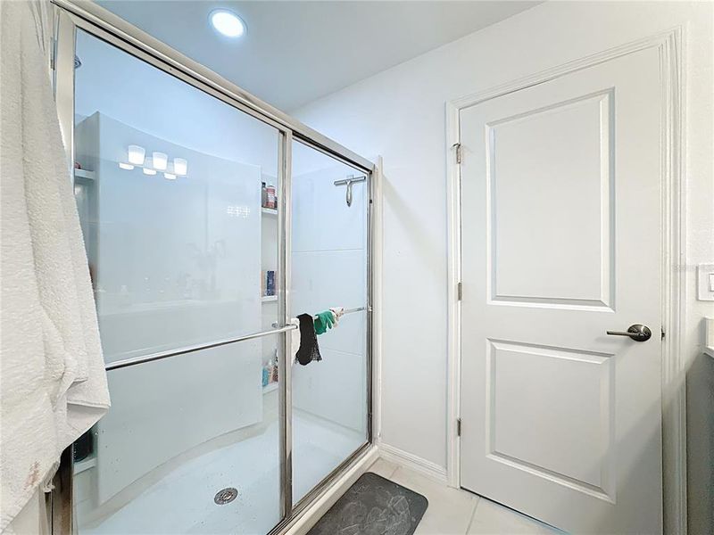 Furnished interior view inside a new home in , Kissimmee (Image 27).