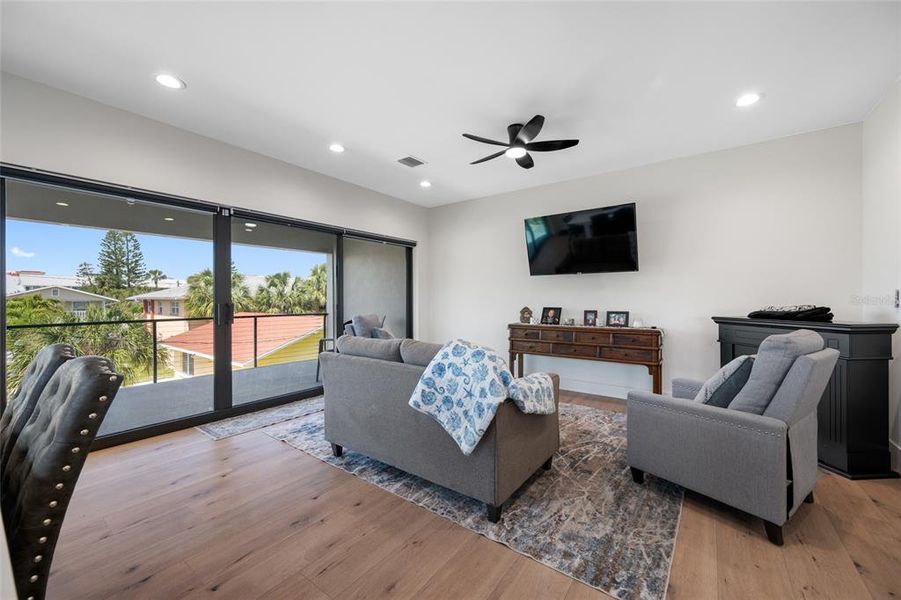 Furnished interior view inside a new home in , Indian Rocks Beach (Image 6).