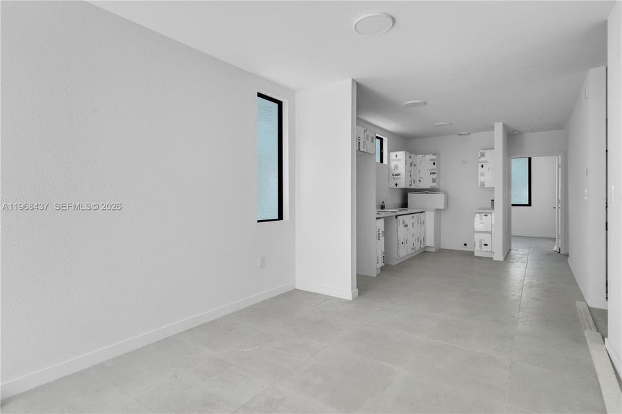 Spacious, unfurnished interior of a new home in , Miami (Image 10).