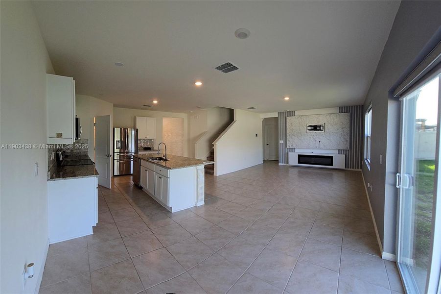 Image 60 of a home in .