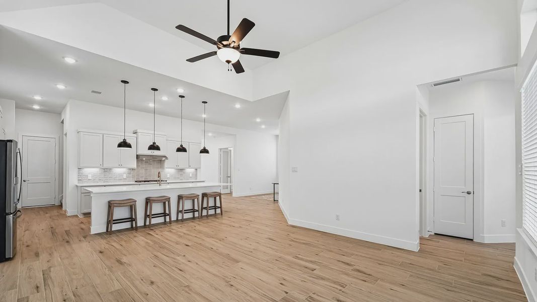 Representative furnished interior of a home built from the Cayman by Chesmar Homes in Crescent Bluff, Georgetown (Image 7).