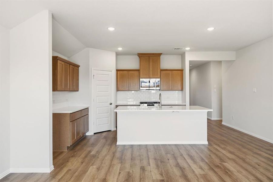 6-web-or-mls-547-frst-hvn-dr 6-web-or-mls-547-frst-hvn-dr