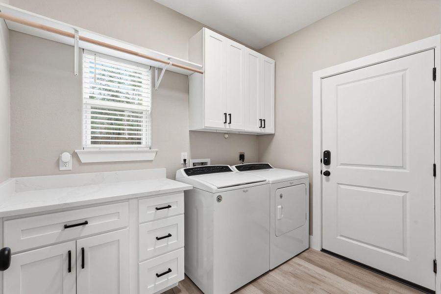 Furnished interior view inside a new home in , Conroe (Image 26).