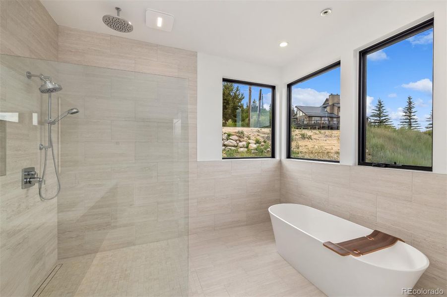 Furnished interior view inside a new home in , Silverthorne (Image 9).