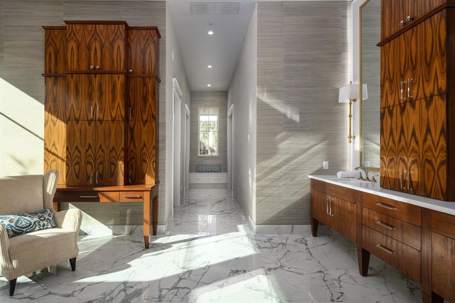 Furnished interior view inside a new home in , Dallas (Image 17).