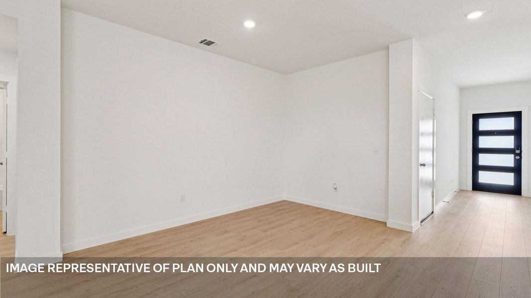 Representative unfurnished interior of a home built from the The Lakeway by D.R. Horton in Monarch Ranch, Manor (Image 10).