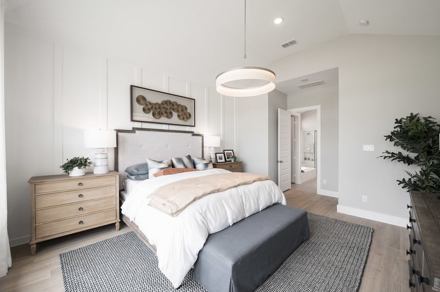 Representative furnished interior of a home built from the Verdin by Tri Pointe Homes in Pecan Ridge, Fulshear (Image 83).