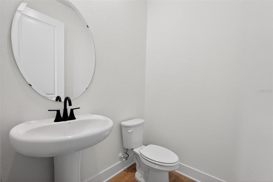 Furnished interior view inside a new home in , Winter Garden (Image 14).