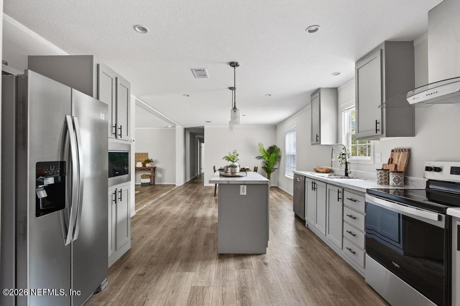 Furnished interior view inside a new home in , Middleburg (Image 32).