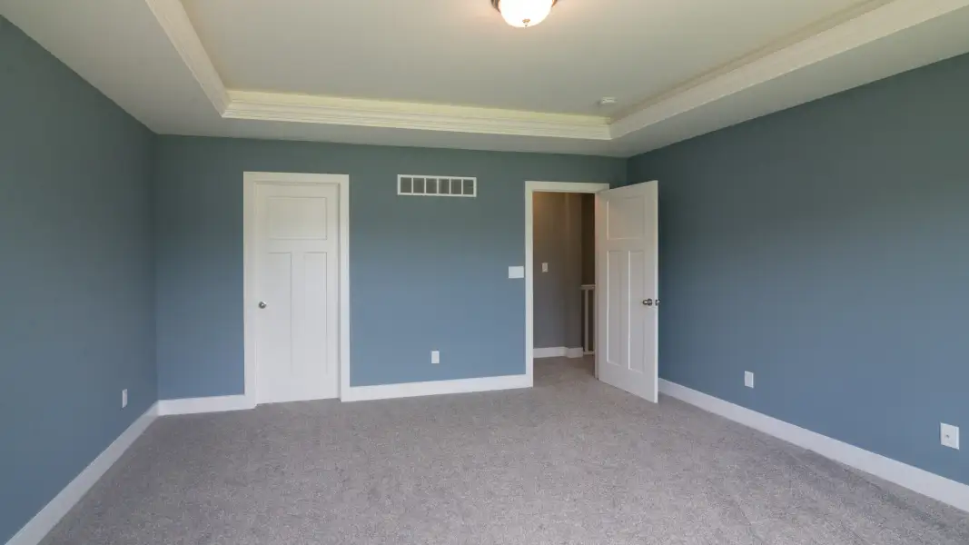 Representative unfurnished interior of a home built from the The Hartland by Norfolk Homes in Offsite Builds Southern Michigan, Ann Arbor (Image 56).