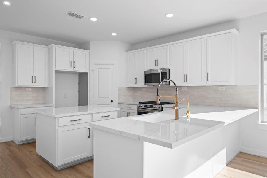 Furnished interior view inside a new home in Jubilee 45' 70', Hockley (Image 6).