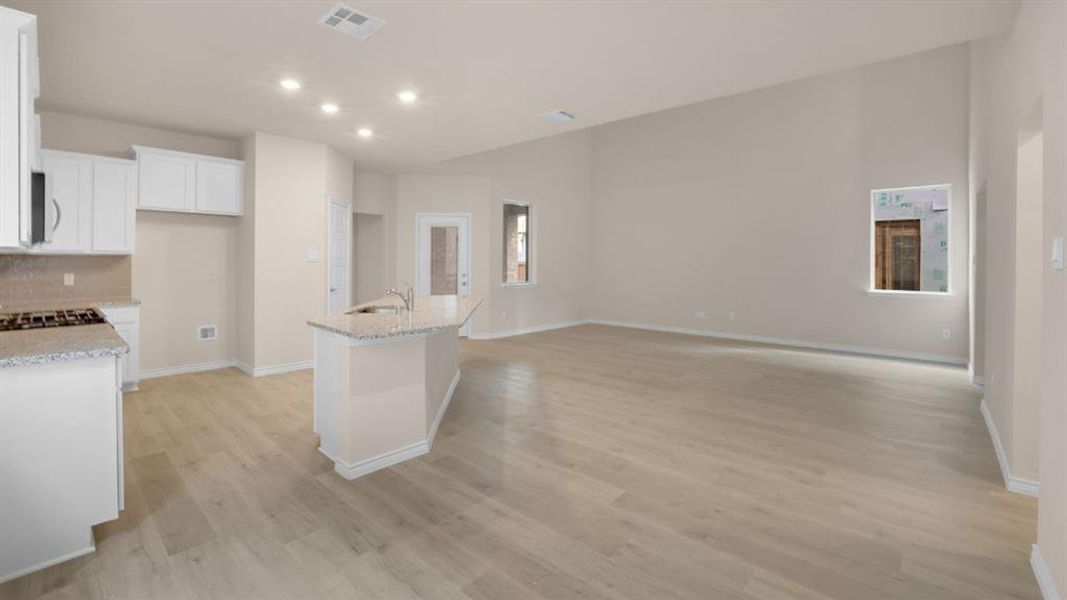 Image 14 of a home in The Landing at Hidden Lakes.