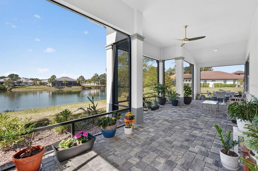 Exterior details and patio area of a home in , Palm Coast (Image 4).