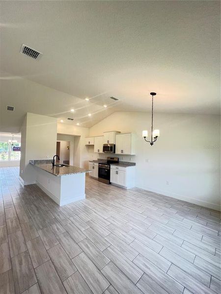 Spacious, unfurnished interior of a new home in Hill Country Estates, Dade City (Image 19). Spacious, unfurnished interior of a new home in Hill Country Estates, Dade City (Image 19).