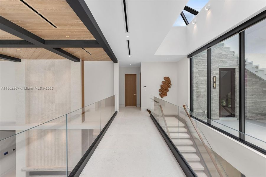 Exterior details and patio area of a home in , Fort Lauderdale (Image 25).